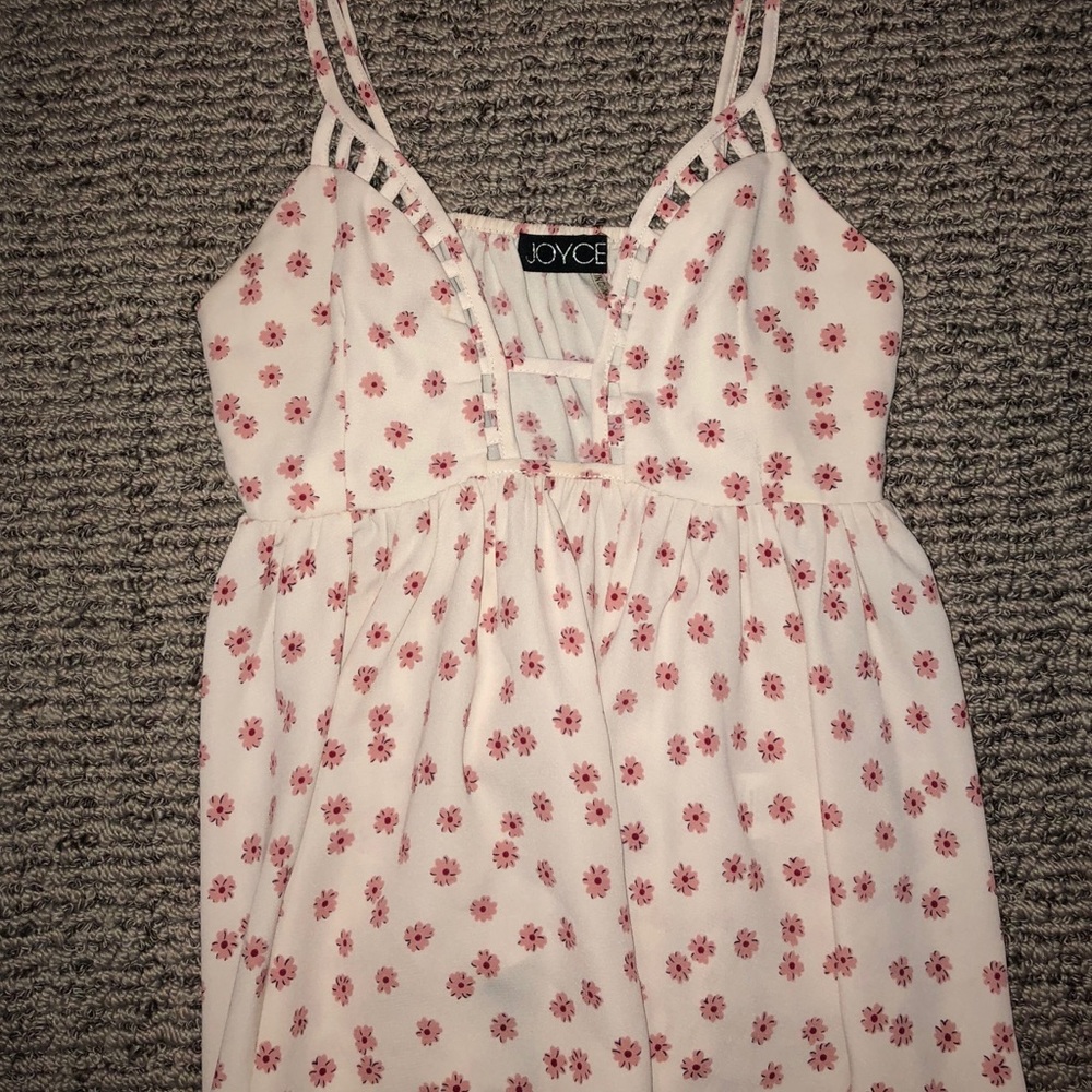 Floral tank